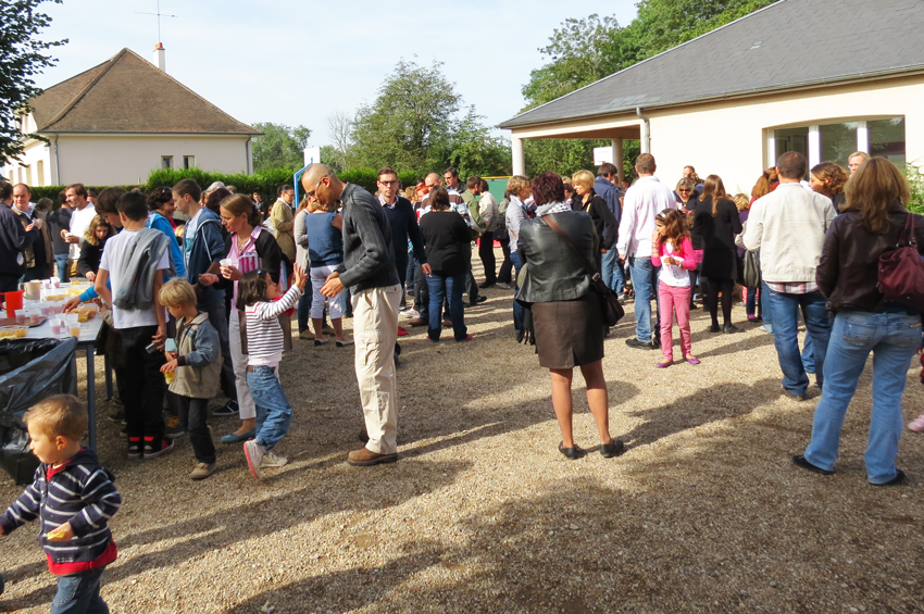 01 Ecole-Notre-Dame-Bretauche-Checy-Rentree-des classes-sept-2013